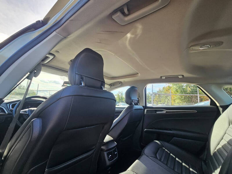 2013 Ford Fusion Hybrid SE