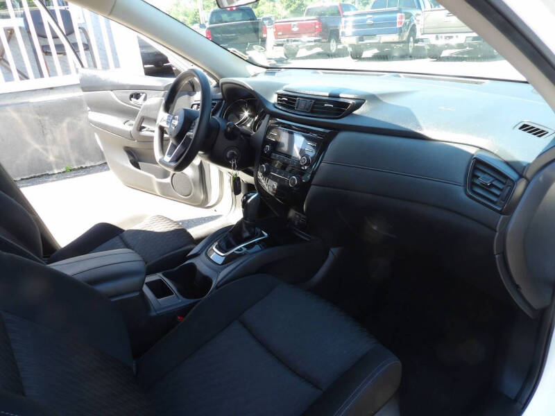 2017 Nissan Rogue S