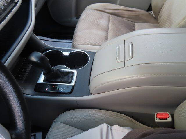 2017 Toyota Highlander LE