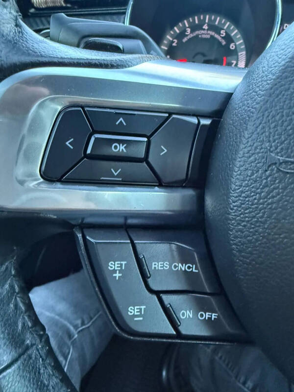 2015 Ford Mustang V6