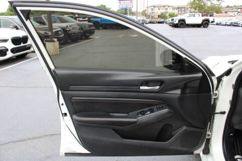 2020 Nissan Altima 2.5 SR