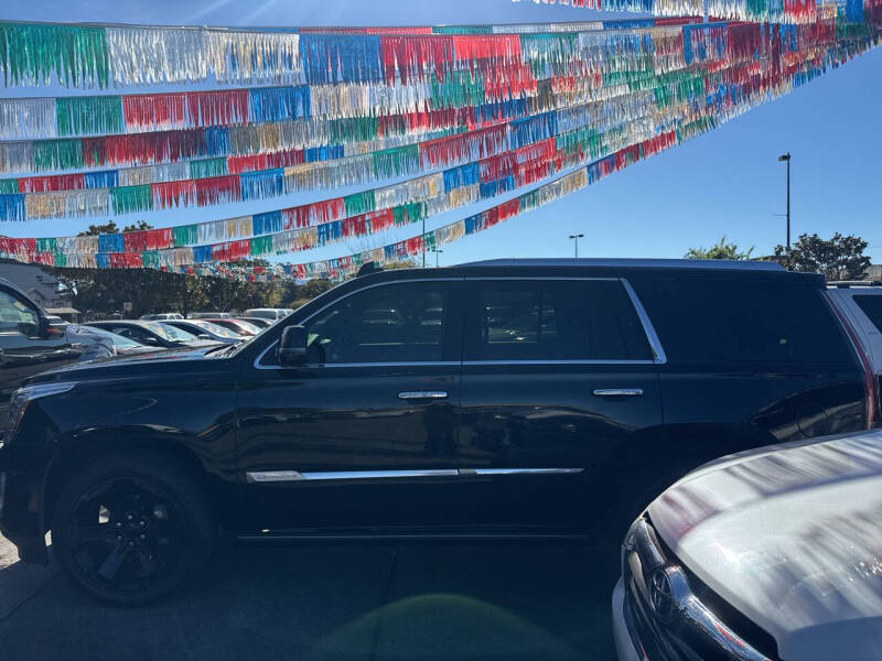 2016 Cadillac Escalade Premium Collection