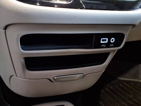 2020 Chrysler Voyager LX