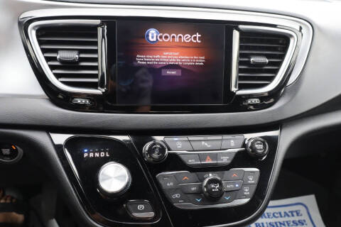 2019 Chrysler Pacifica Touring L