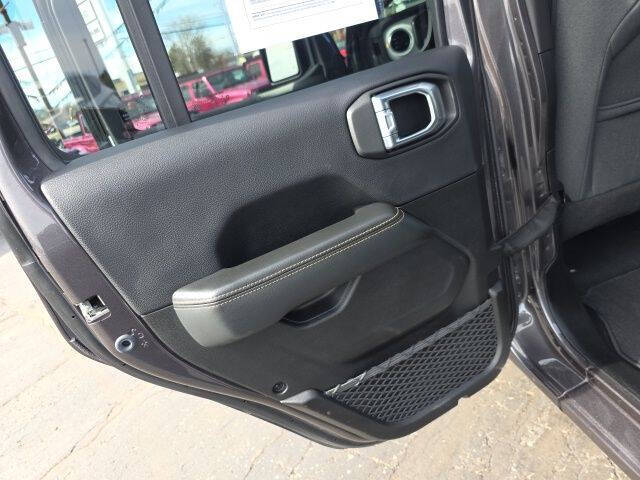 2025 Jeep Wrangler Sahara 4xe