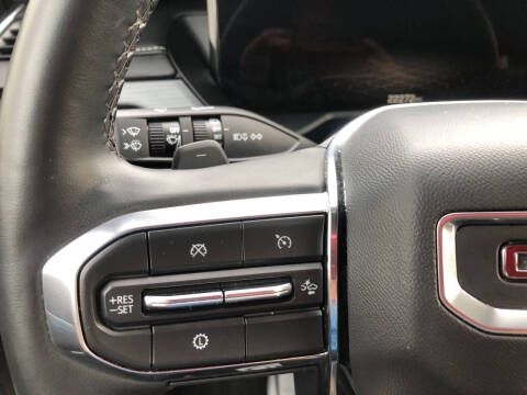 2024 GMC Acadia Elevation