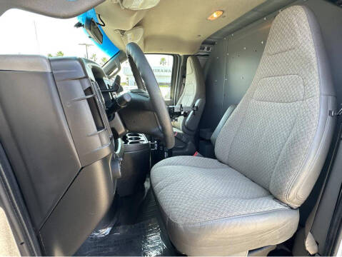 2021 Chevrolet Express 2500
