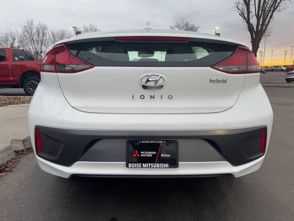 2020 Hyundai IONIQ Hybrid for sale at Axio Auto Boise in Boise, ID