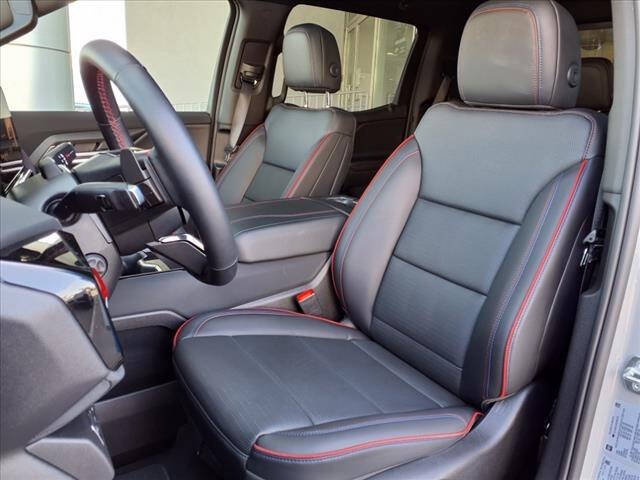 2025 Chevrolet Silverado EV RST