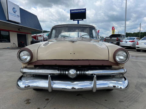 1953 Ford Crestline
