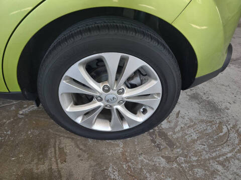 2014 Kia Soul +