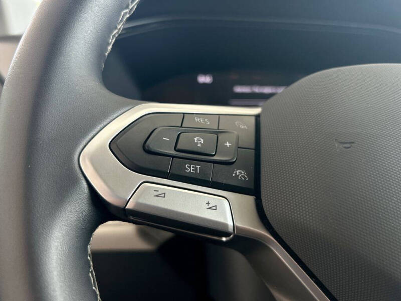 2025 Volkswagen Taos S