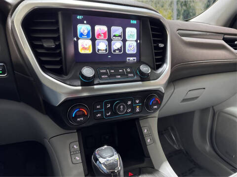 2017 GMC Acadia SLT-1