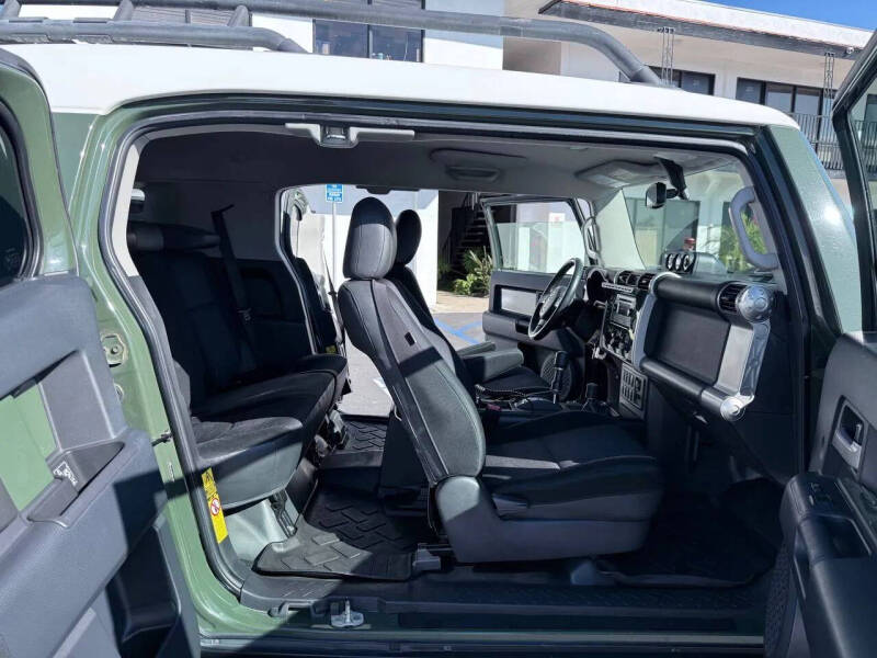 2011 Toyota FJ Cruiser