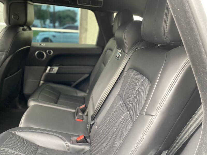 2021 Land Rover Range Rover Sport HSE Silver Edition