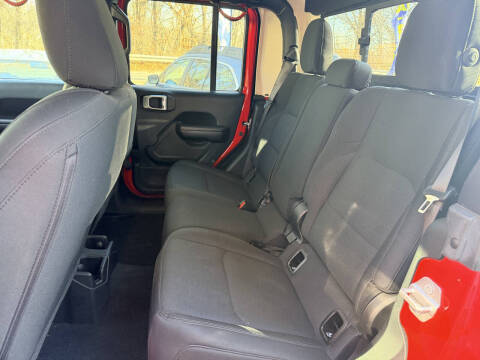 2021 Jeep Gladiator Willys Sport