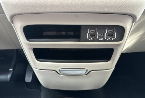 2020 Chrysler Pacifica Limited Red S