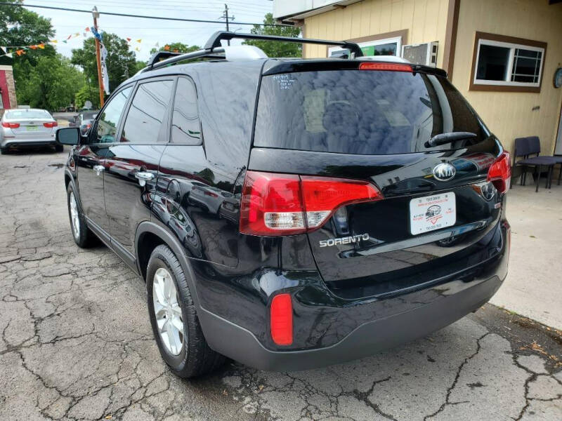 2014 Kia Sorento LX