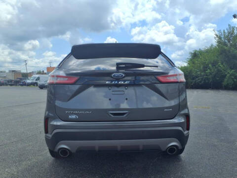 2022 Ford Edge Titanium