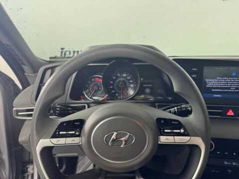 2022 Hyundai Elantra