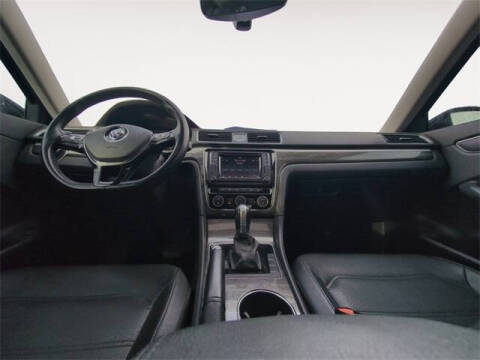 2017 Volkswagen Passat 1.8T SE