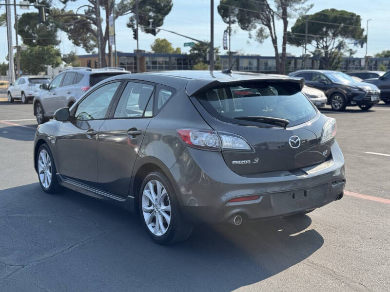 2011 Mazda MAZDA3 s Grand Touring