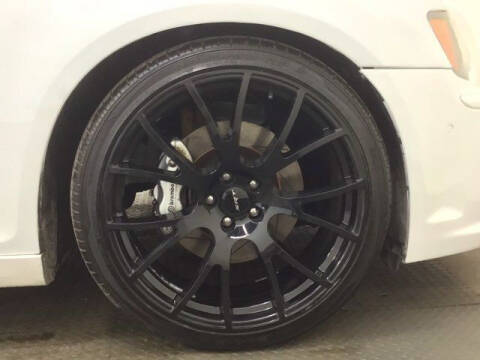 2012 Chrysler 300 SRT8