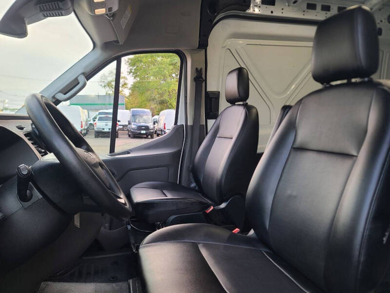 2023 Ford Transit 250