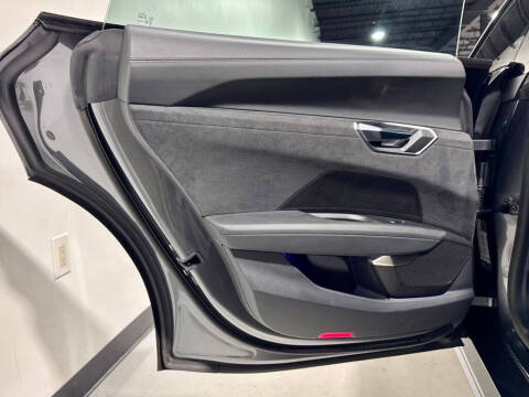 2023 Audi e-tron GT quattro Premium Plus