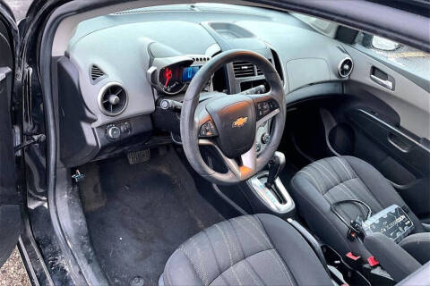 2016 Chevrolet Sonic LT Auto