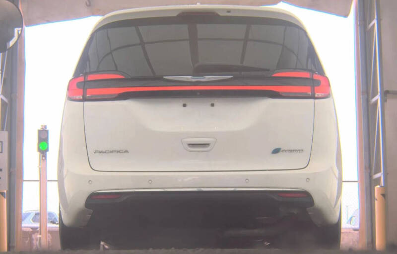 2021 Chrysler Pacifica Hybrid Touring L