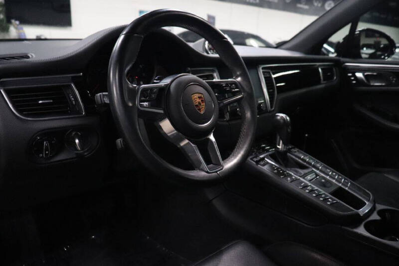 2018 Porsche Macan GTS