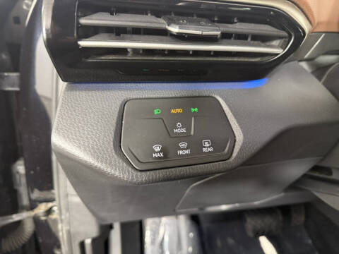 2023 Volkswagen ID.4 Pro