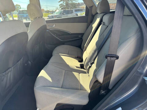 2016 Hyundai Santa Fe SE