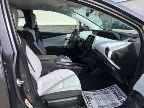 2016 Toyota Prius Two
