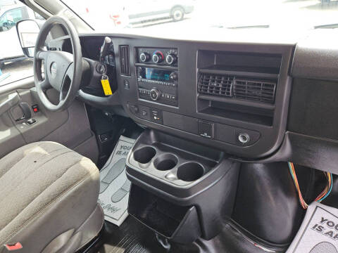 2017 GMC Savana 3500