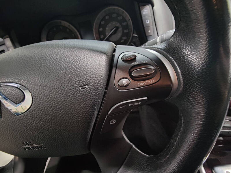 2015 Infiniti Q70L 3.7