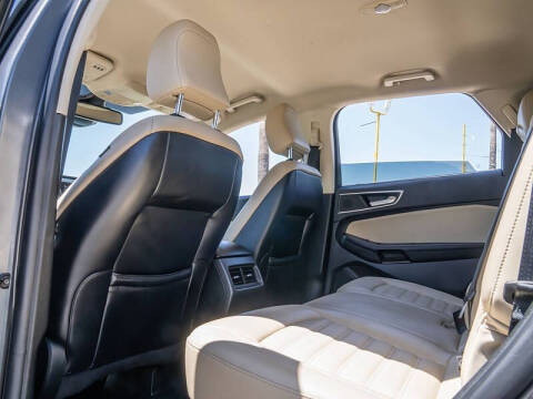 2022 Ford Edge