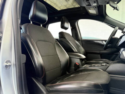 2023 Ford Escape ST-Line Select