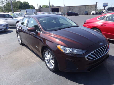 2019 Ford Fusion Hybrid for sale at ROSE AUTOMOTIVE in Hamilton OH