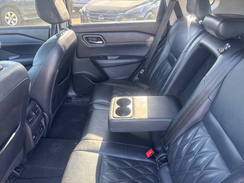 2021 Nissan Rogue Platinum