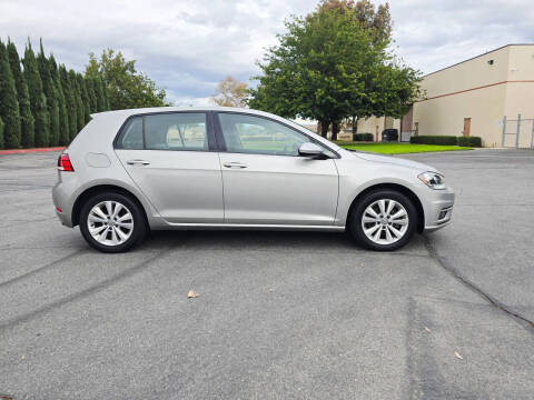 2018 Volkswagen Golf