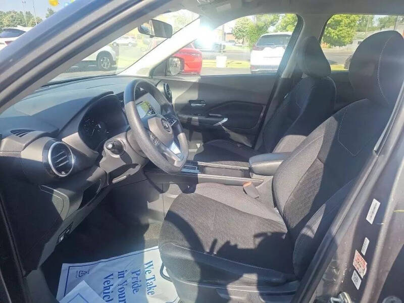 2021 Nissan Kicks SV