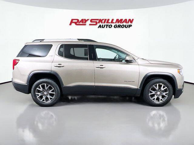 2022 GMC Acadia SLT