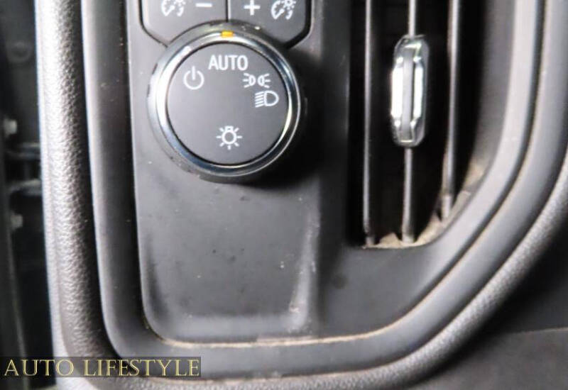 2019 Chevrolet Silverado 1500 Custom