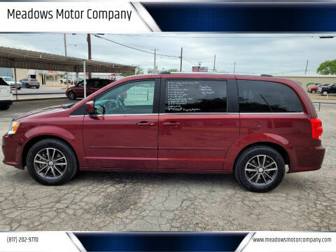 2017 Dodge Grand Caravan for sale at Meadows Motor Company in Cleburne TX
