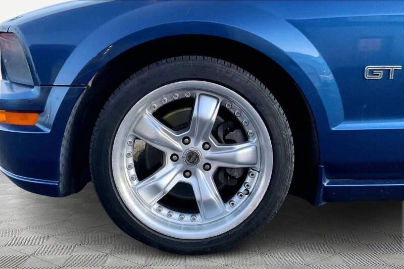 2006 Ford Mustang GT Deluxe