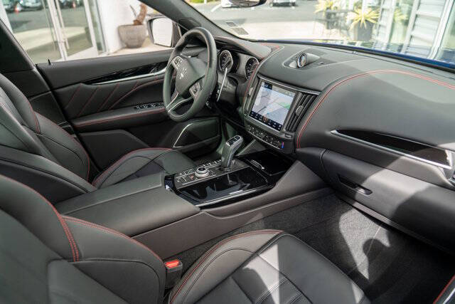 2024 Maserati Levante 7