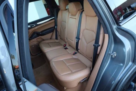 2014 Porsche Cayenne GTS