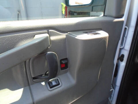 2017 Chevrolet Express 2500